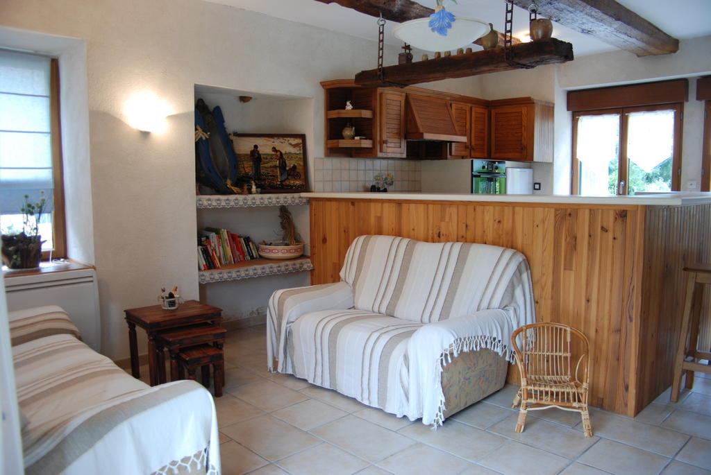 La Ferme Du Chauchix Hotel Ламбал Стая снимка