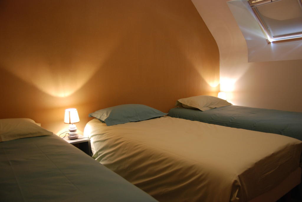 La Ferme Du Chauchix Hotel Ламбал Стая снимка
