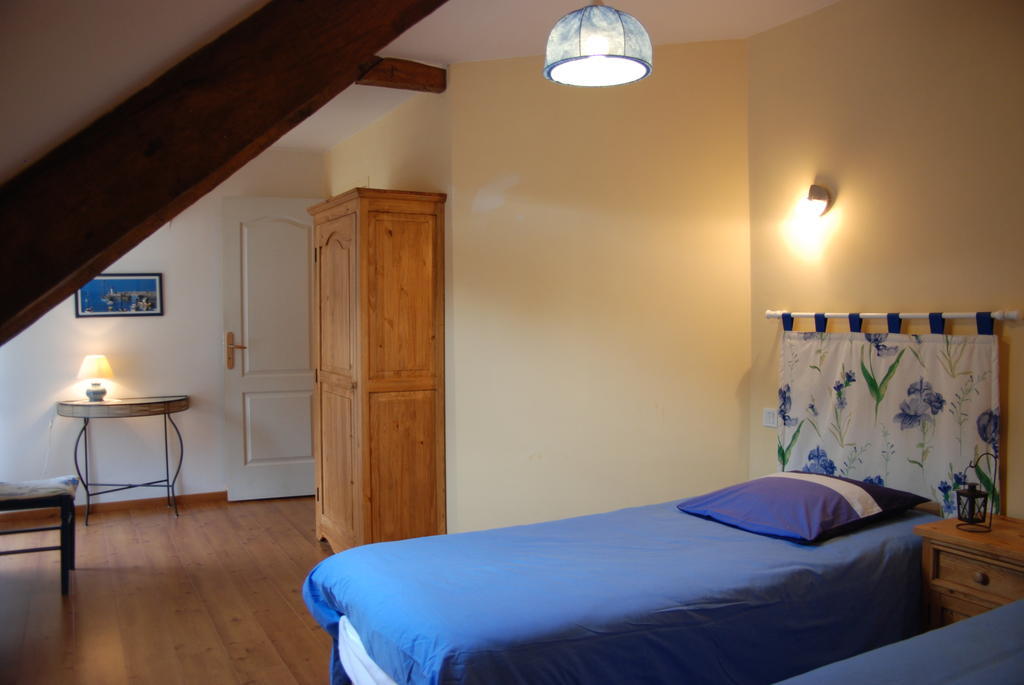 La Ferme Du Chauchix Hotel Ламбал Стая снимка